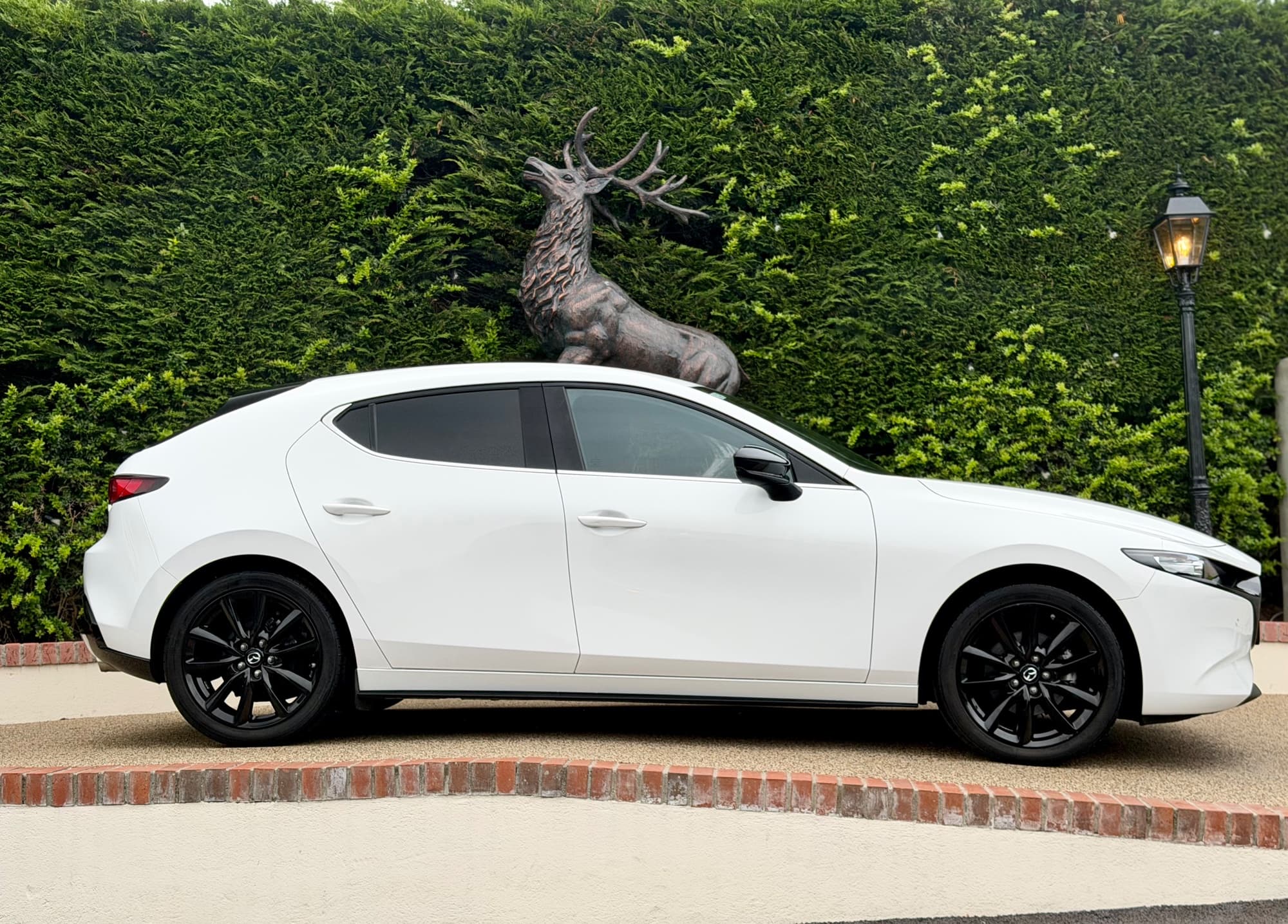 2024 Mazda Mazda3 photo 2