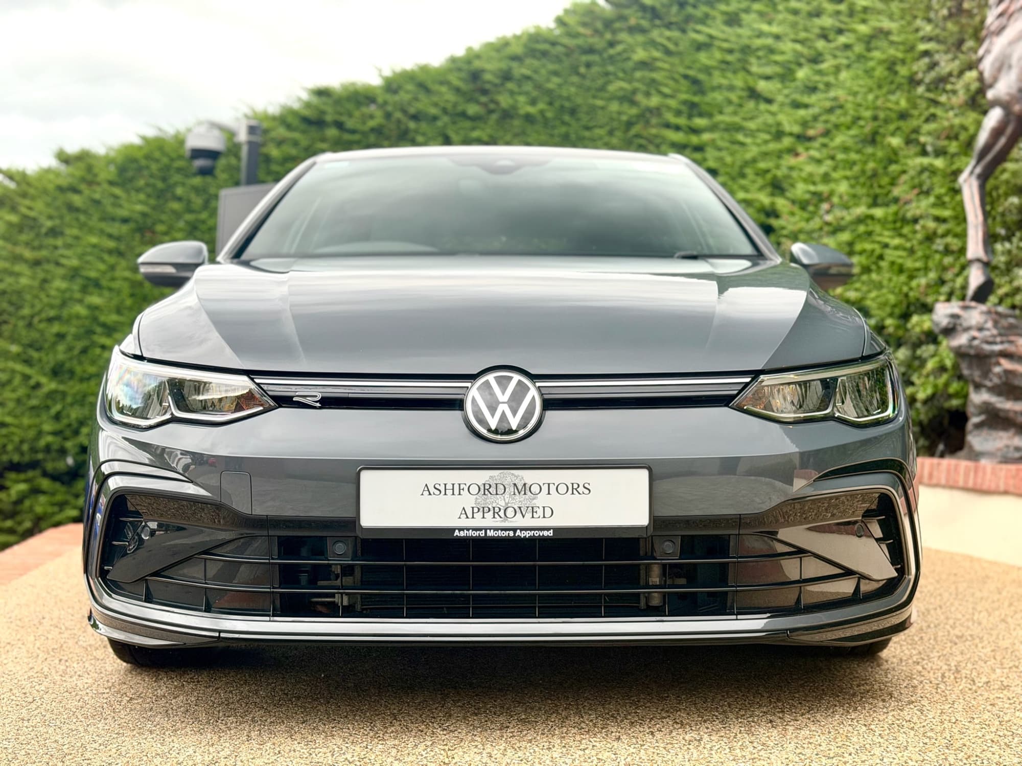 2026 Volkswagen Golf photo 2