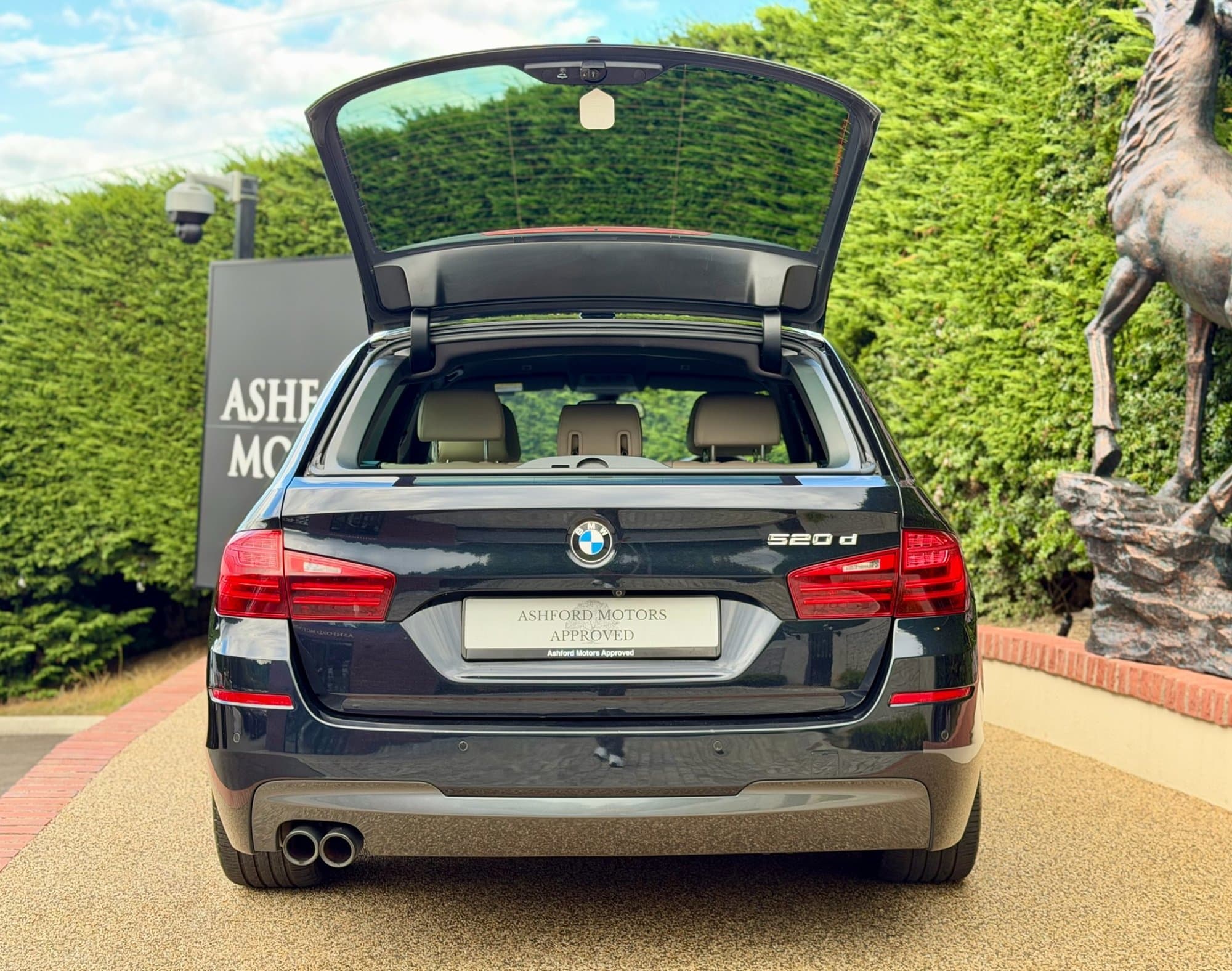 2017 BMW 520 photo 15